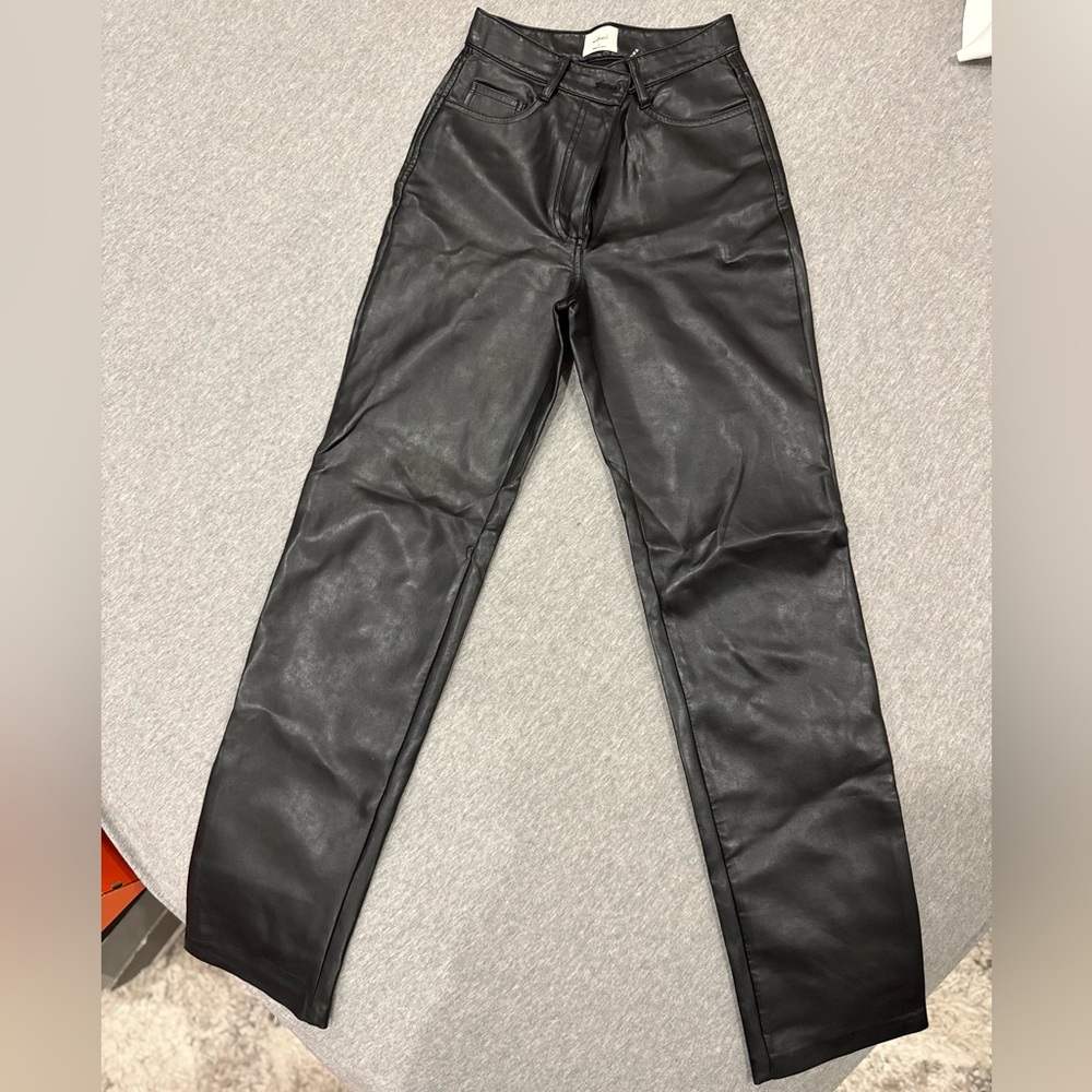 Aritzia Wilfred Black Skinny Pants